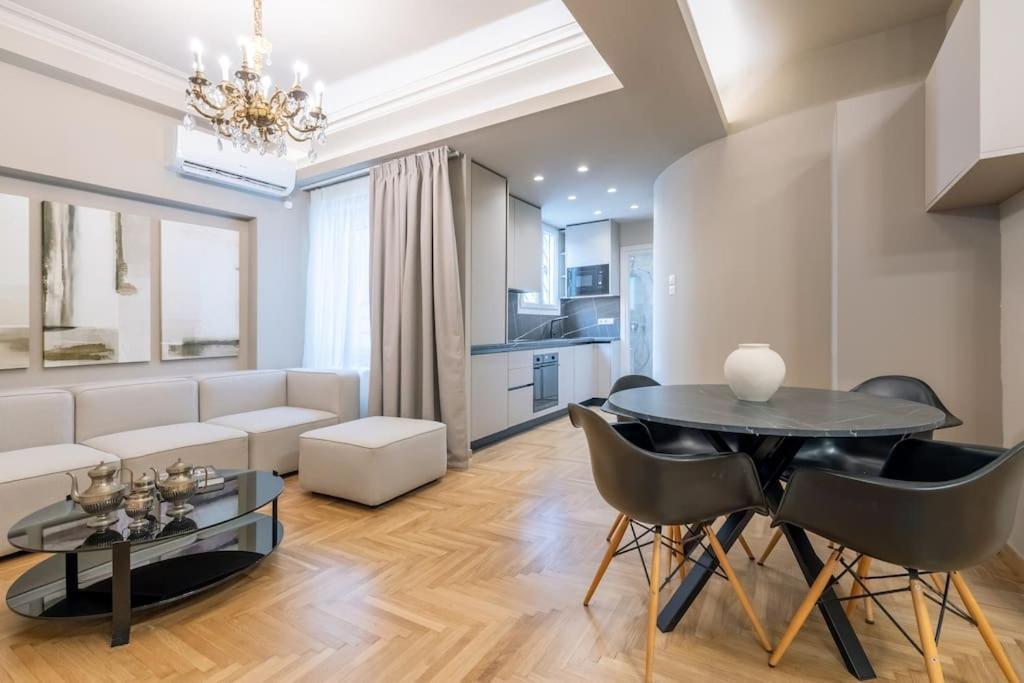 Urban Elegance In Kolonaki Apartment Athens Exterior photo